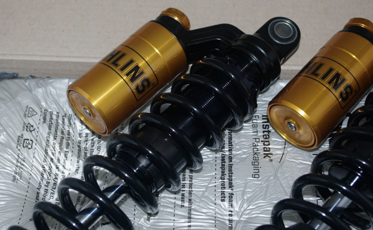 Ohlins Rear Shocks 13.2" Black Limited Gold Reservoir 91-17 Harley Dyna HD 764LE